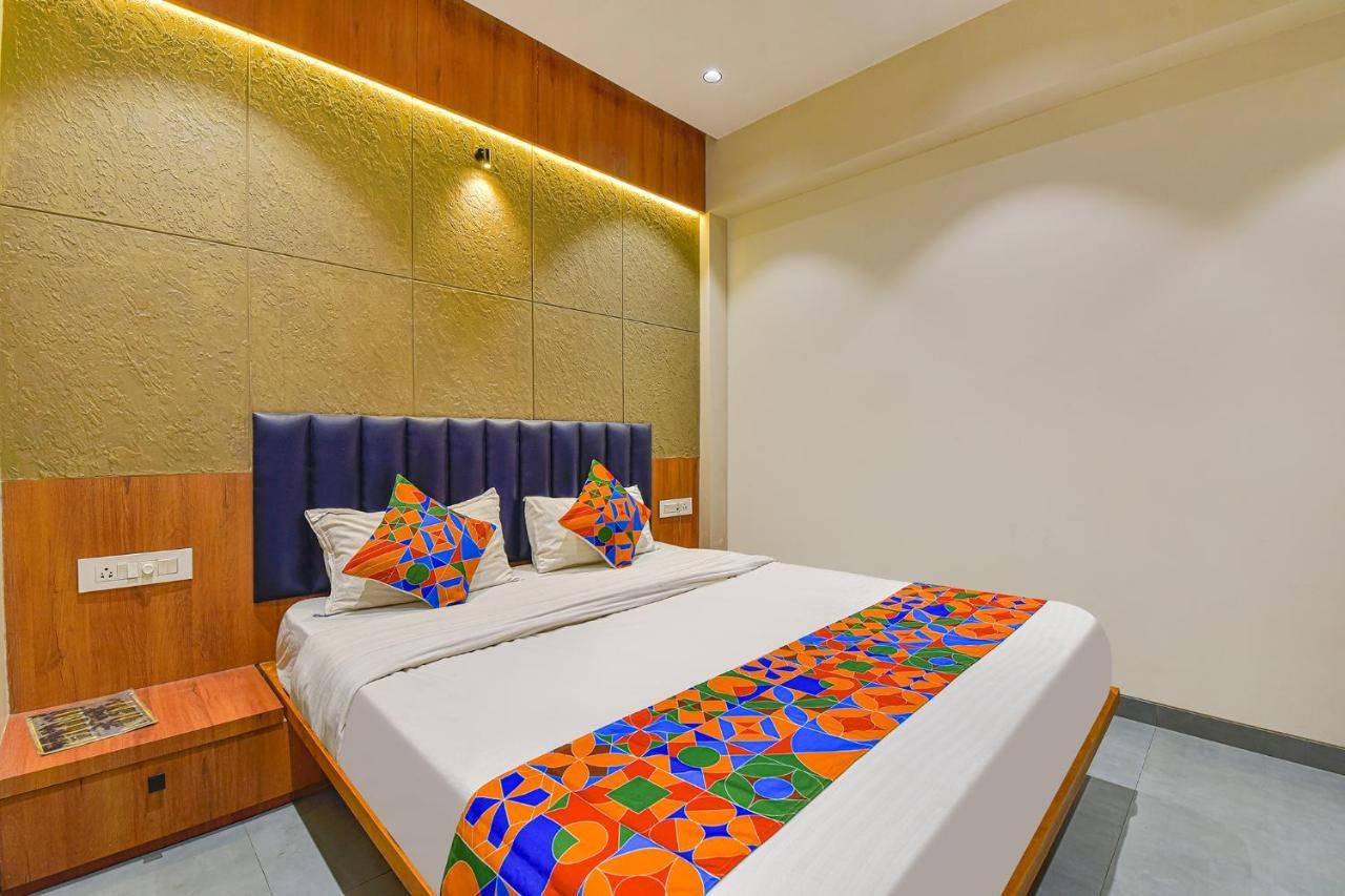 Fabhotel Udhna Inn, Near Udhna Junction Surat Ngoại thất bức ảnh