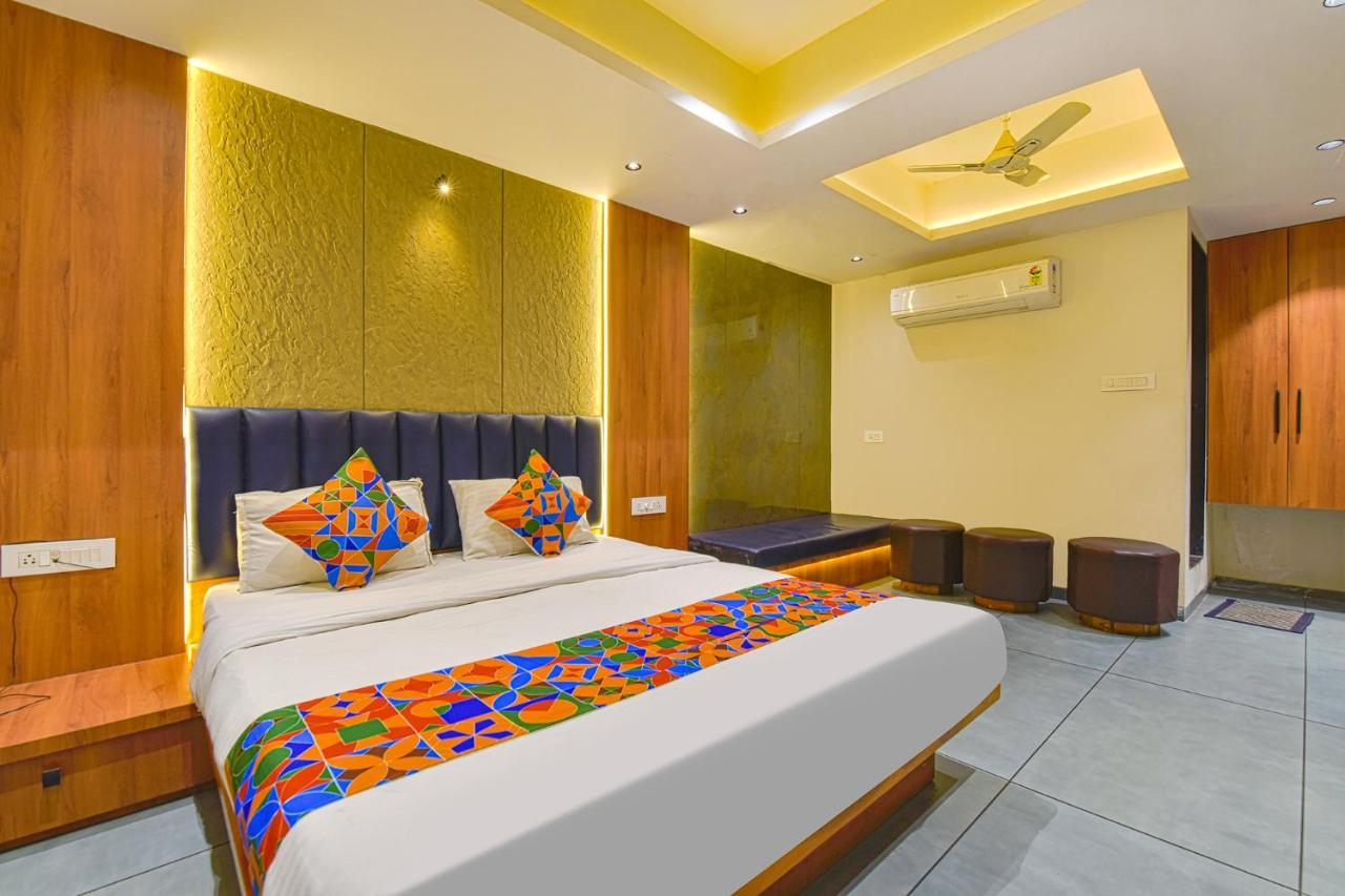 Fabhotel Udhna Inn, Near Udhna Junction Surat Ngoại thất bức ảnh